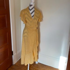 Pretty garden boutique yellow wrap dress